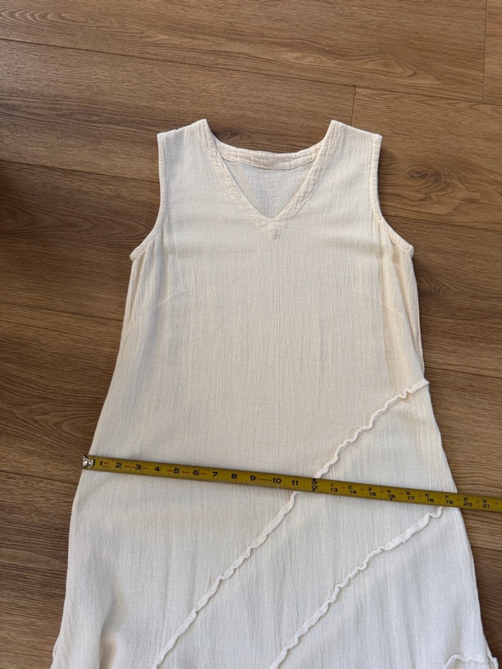 Sleeveless Cream V-Neck Maxi Dress - Picture 4 of 9